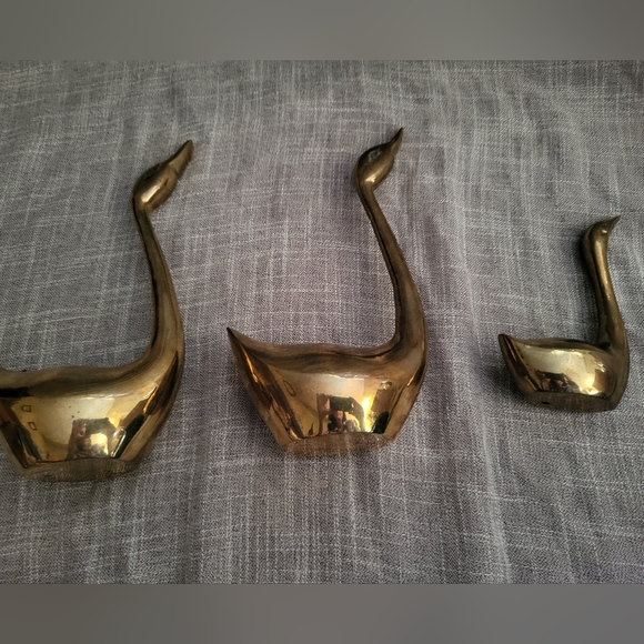 Vintage Brass Swan Figurine Set of 3 2 large 1 small northcraft - Picture 2 of 9